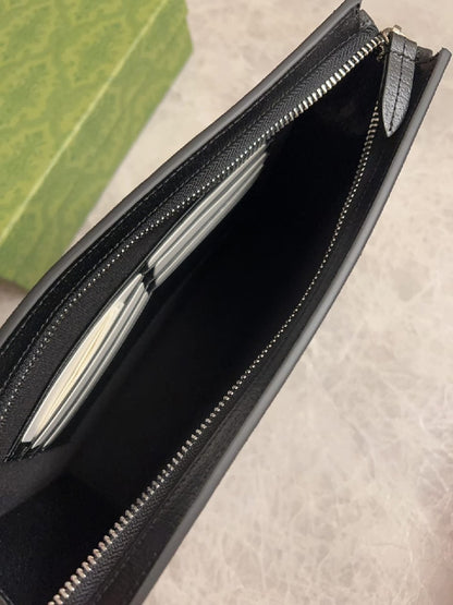 Gucci Clutch - Grey Monogram