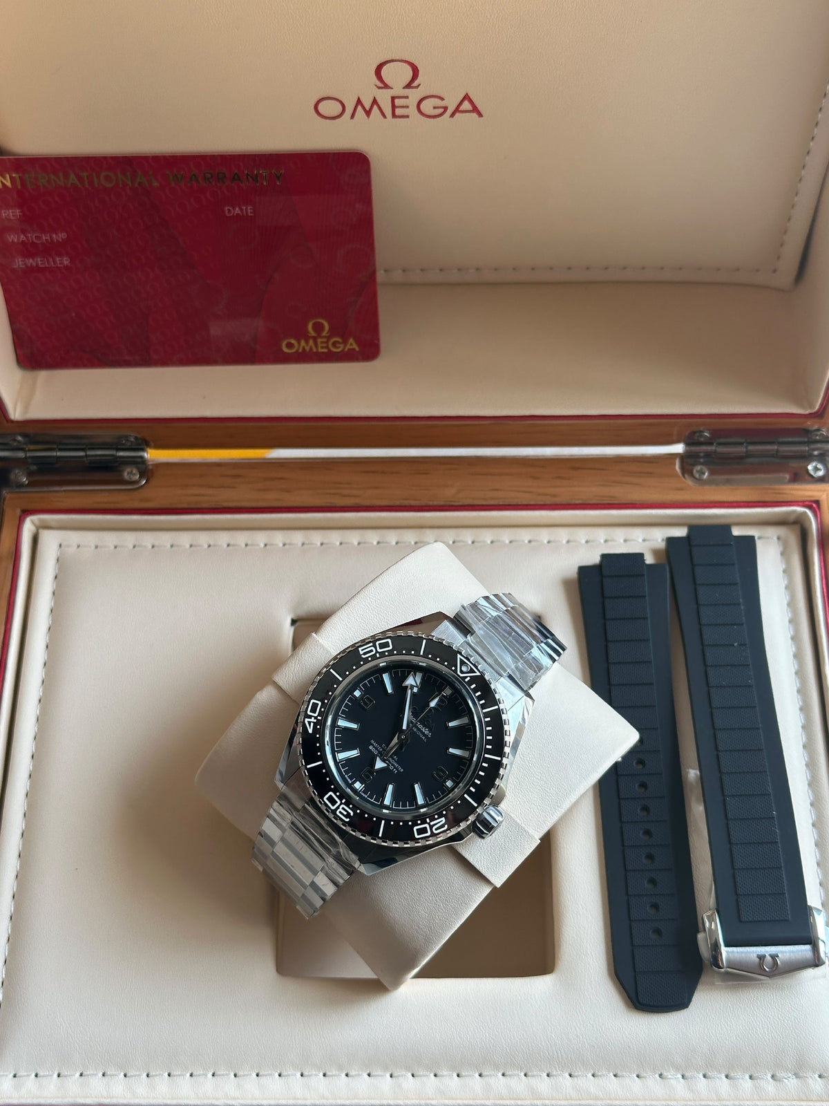 Omega Seamaster Planet Ocean Watch - 