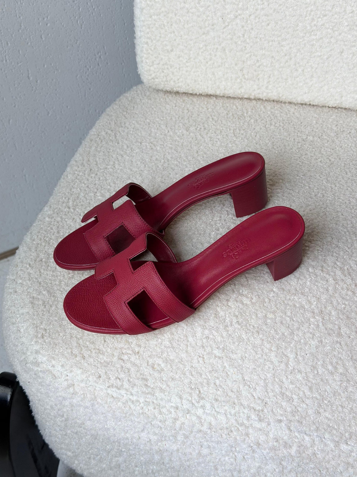 Hermès Heels - Burgundy
