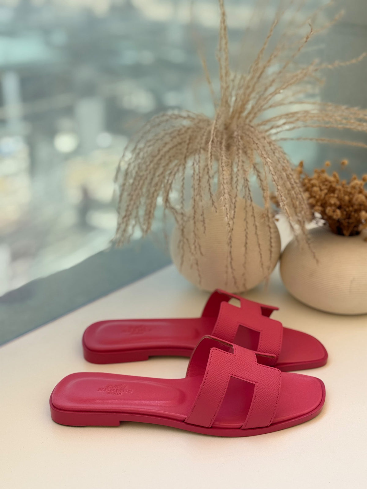 Hermès Slippers Textured H Strap - Red