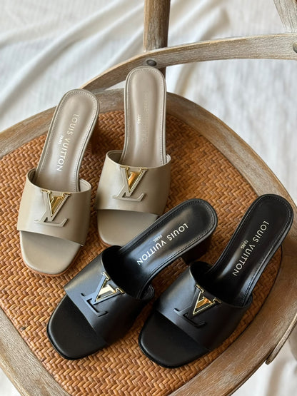 Louis Vuitton Heels - Beige