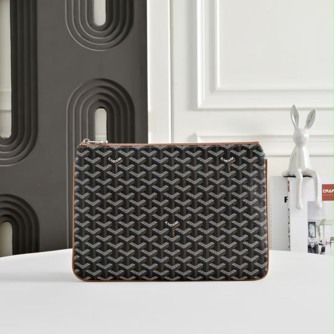 Goyard Clutch - Dark Brown