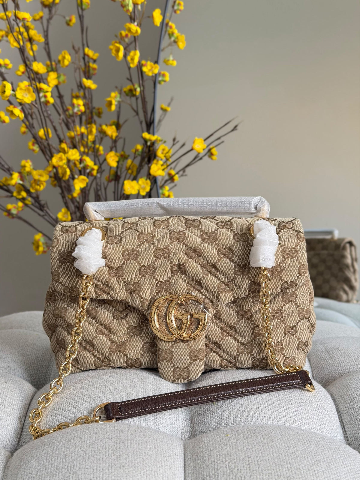Gucci GG Flap Shoulder Bag - Beige