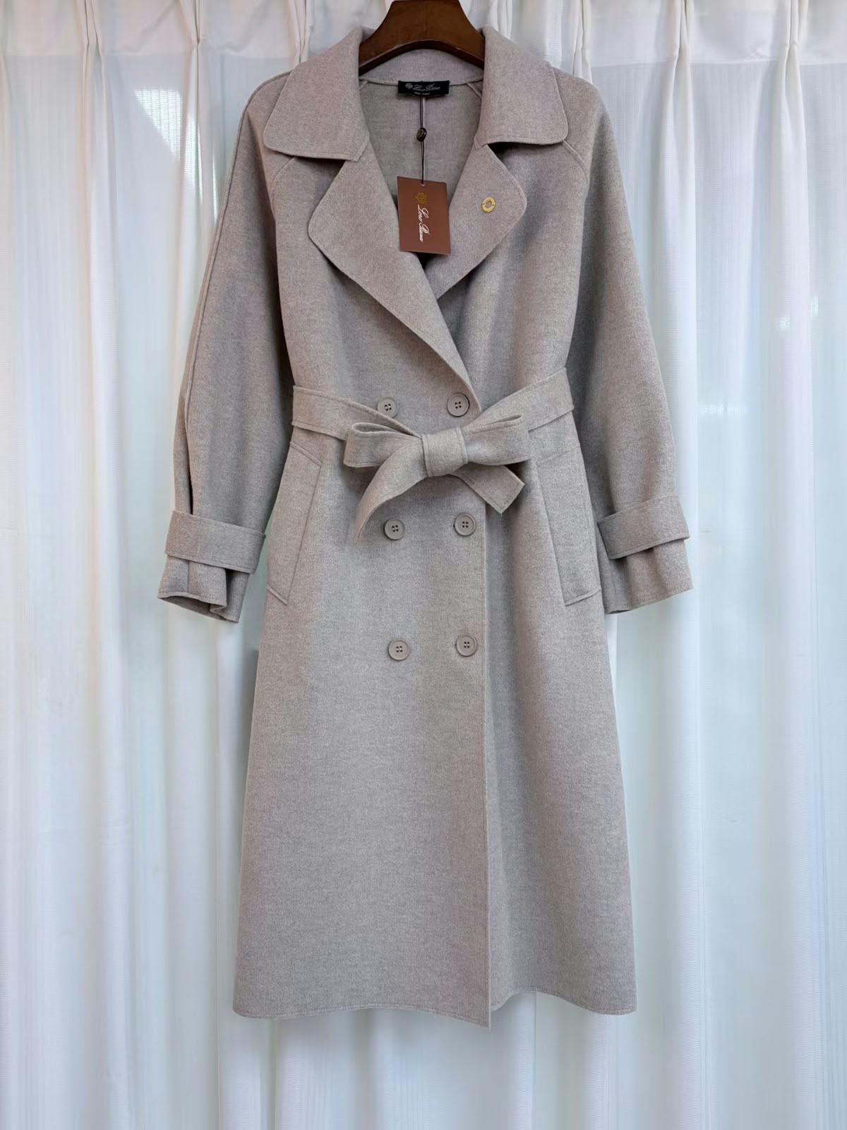 Loro Piana Double-Breasted Coat - Beige