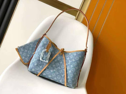 Louis Vuitto Shoulder Bag - 