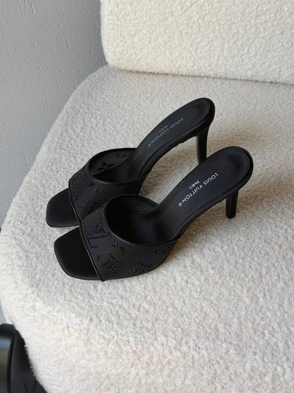 Louis Vuitton Heels - 