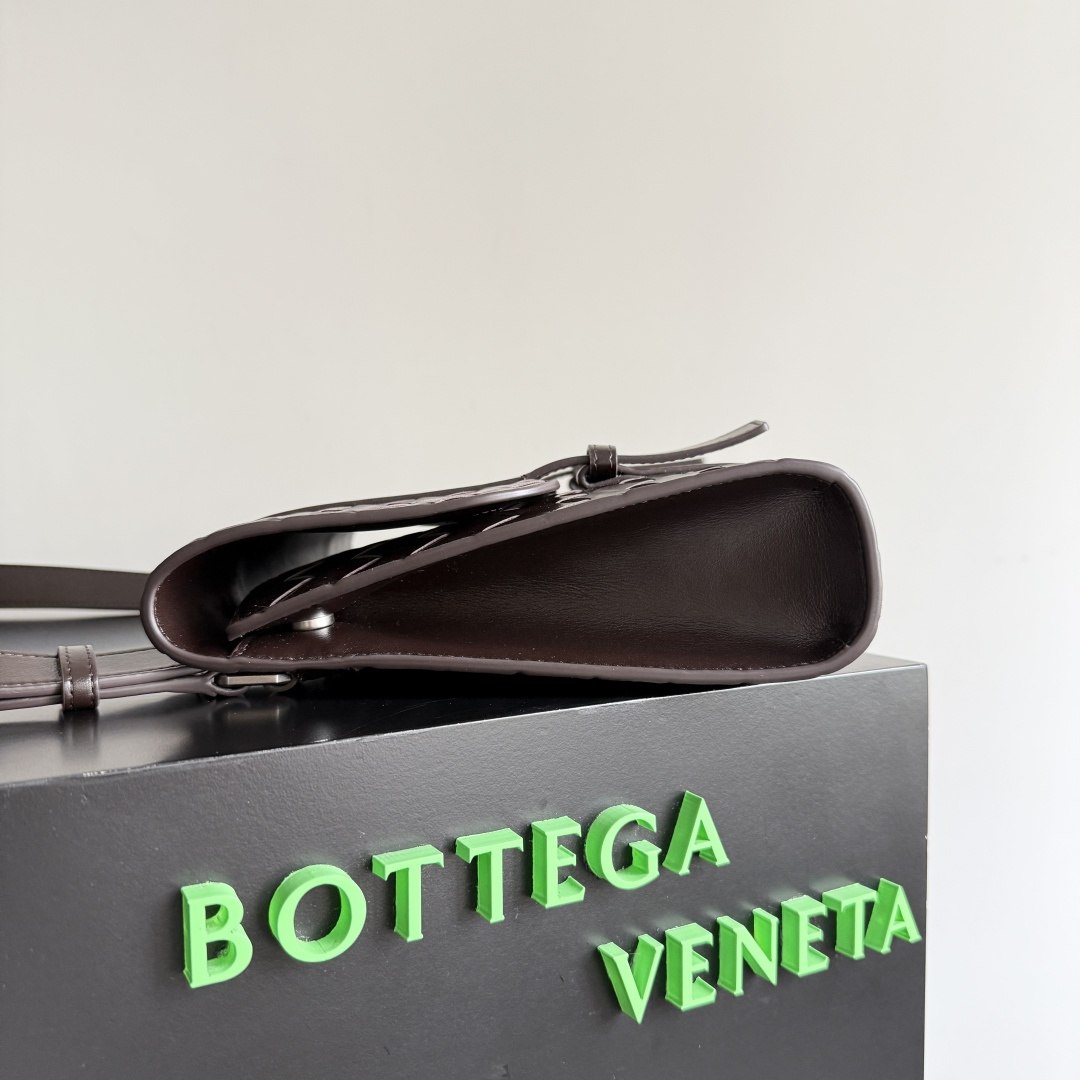 Bottega Veneta Crossbody Bag - Brown
