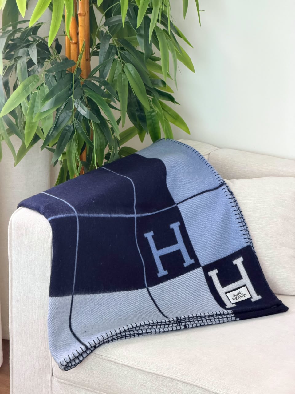 Hermès Blanket - Navy & Light Blue, Black & Beige, Beige & White