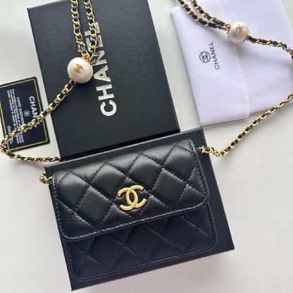 Chanel Quilted Crossbody Bag - Black