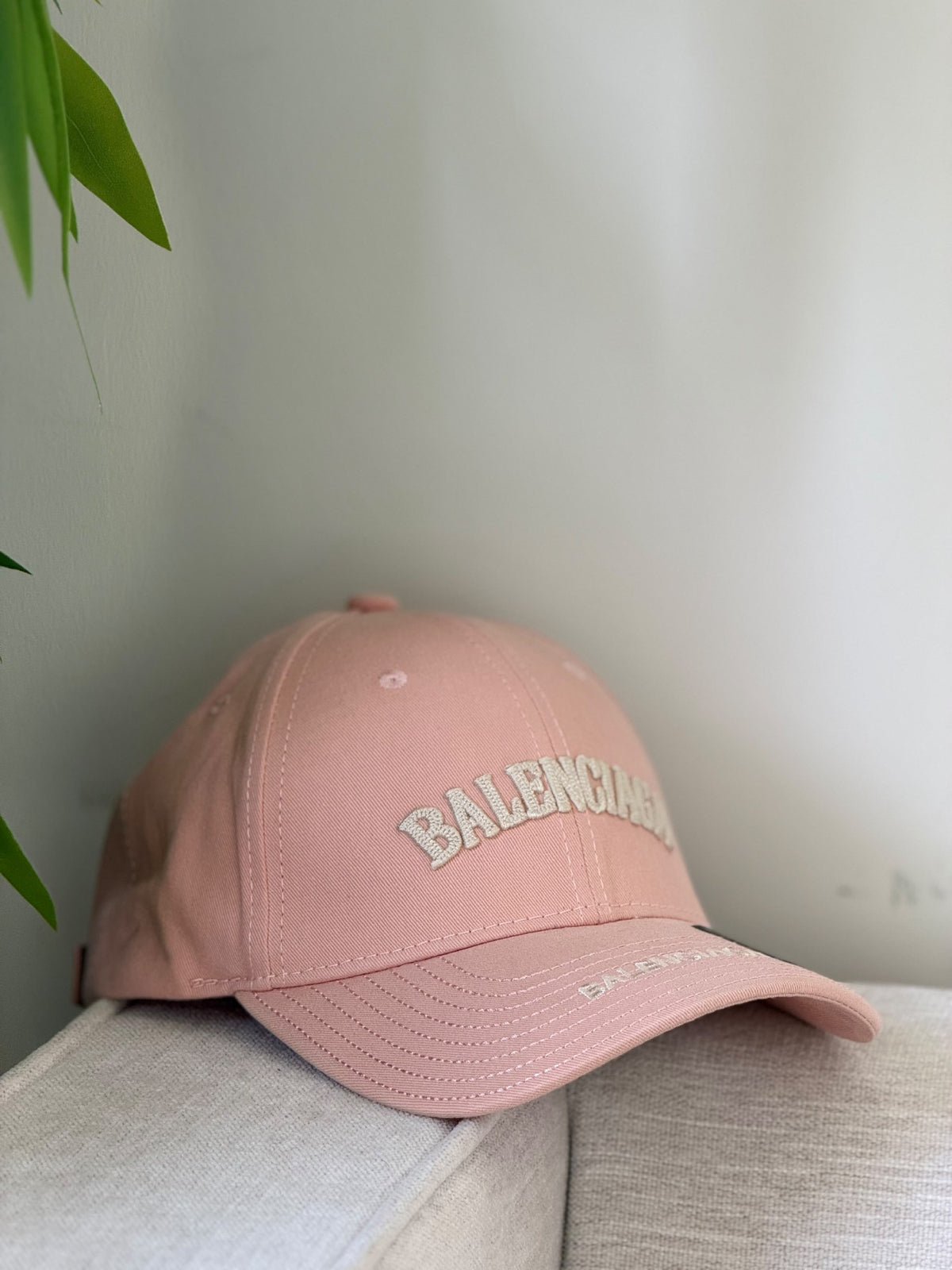 Balenciaga Script-Logo Cap - Pink