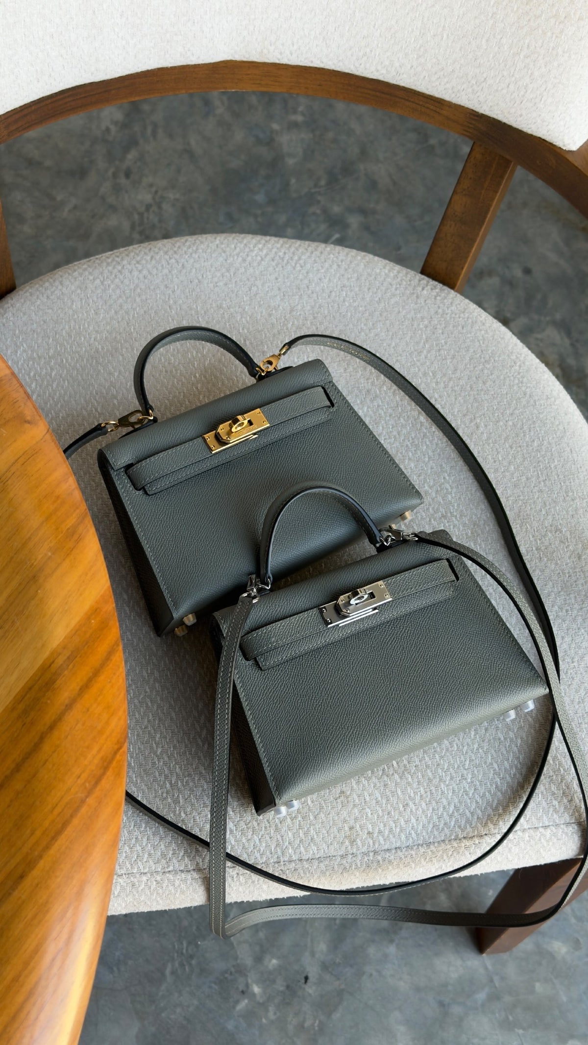 Hermès Mini Kelly Handbag - Dark Grey
