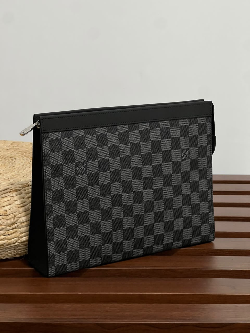 Louis Vuitton Pochette Voyage Clutch - Black