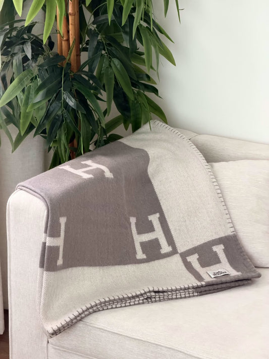 Hermès Blanket - Grey & White