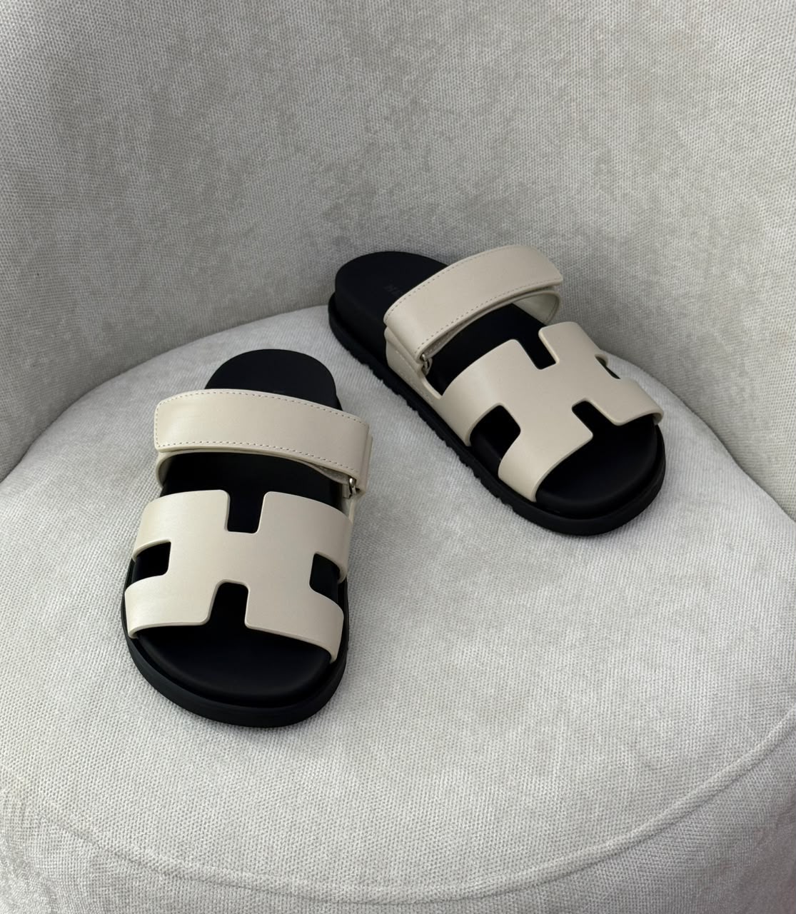 Hermès Slippers - White