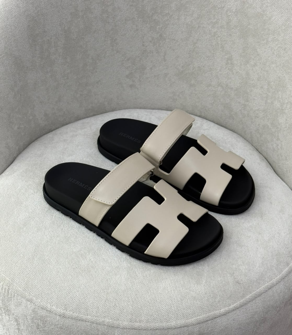 Hermès Slippers - White
