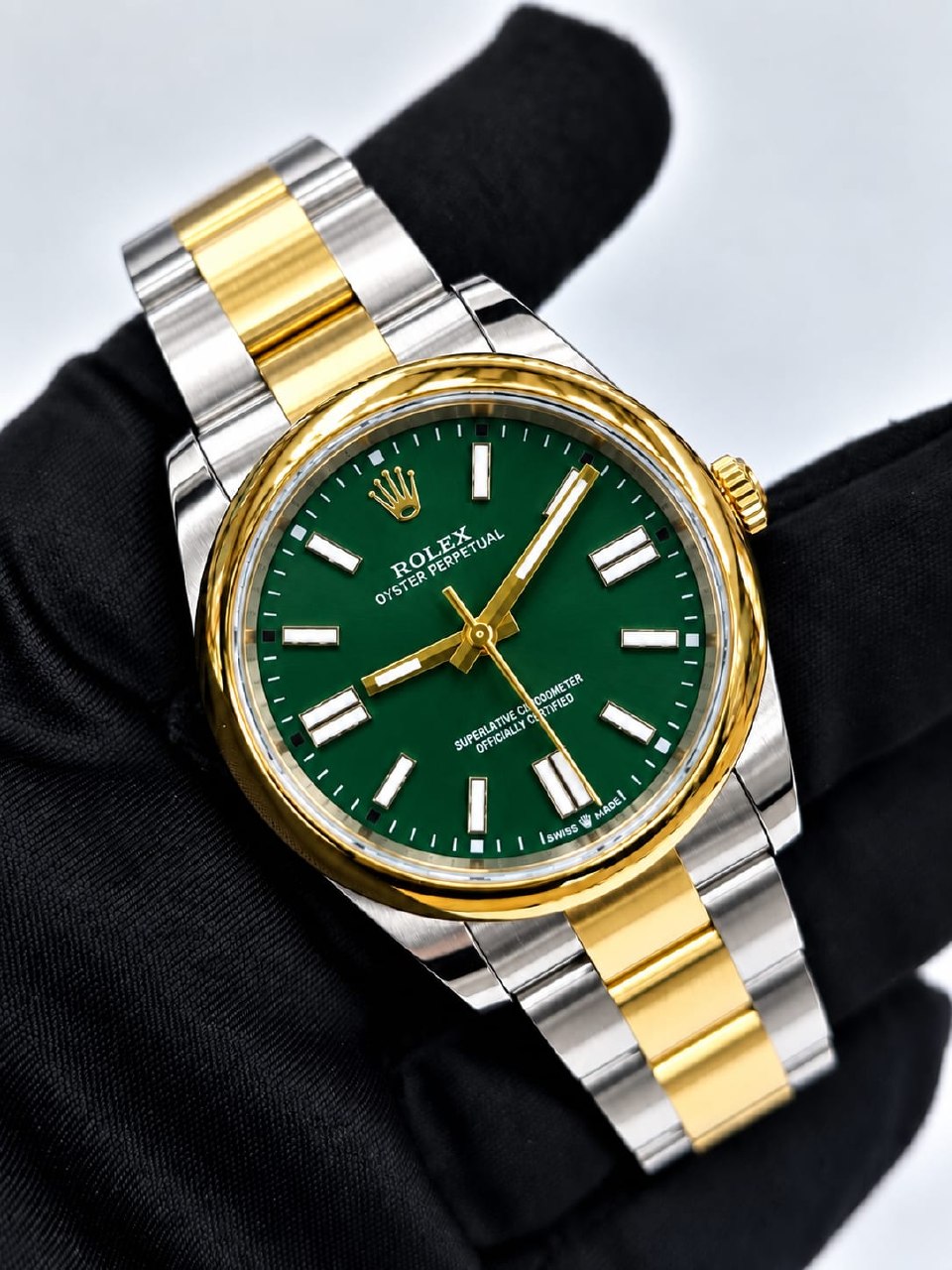 Rolex Watch - Silver & Pink, Silver & Red, Silver & Green, Gold & Black, Gold & White, Gold & Blue, Gold & Green, Gold & Yellow, Silver & Blue, Gold & Pink, Gold & Red