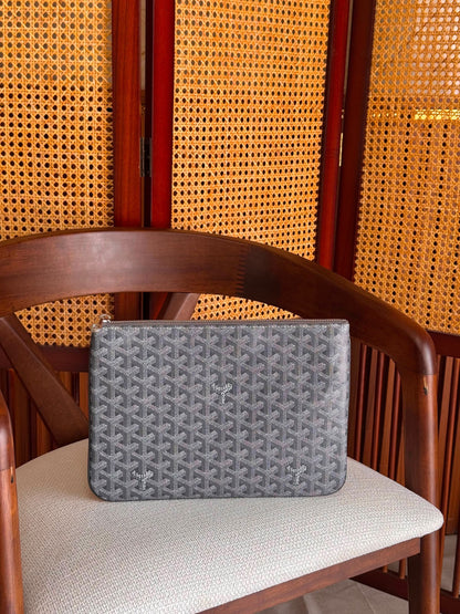 Goyard Clutch - Grey