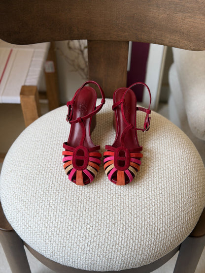 Hermès Oval-Emblem Wedge Heels - Burgundy, Black