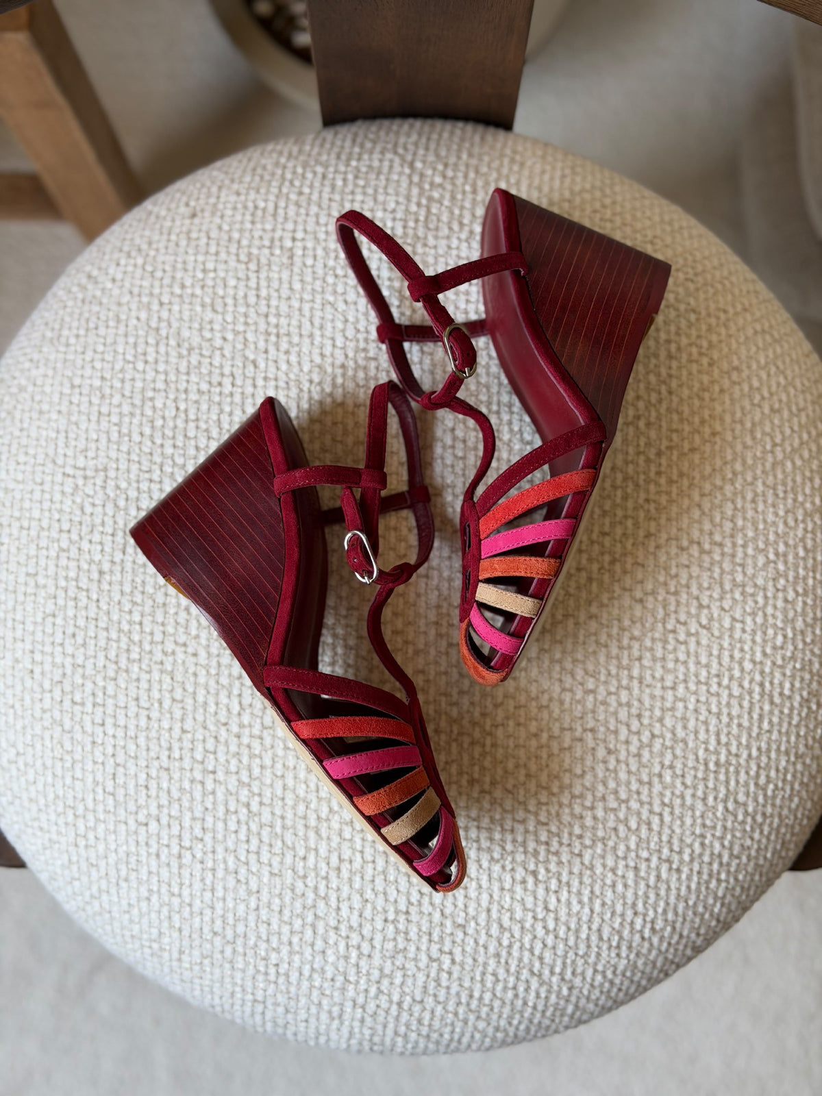 Hermès Oval-Emblem Wedge Heels - Burgundy, Black