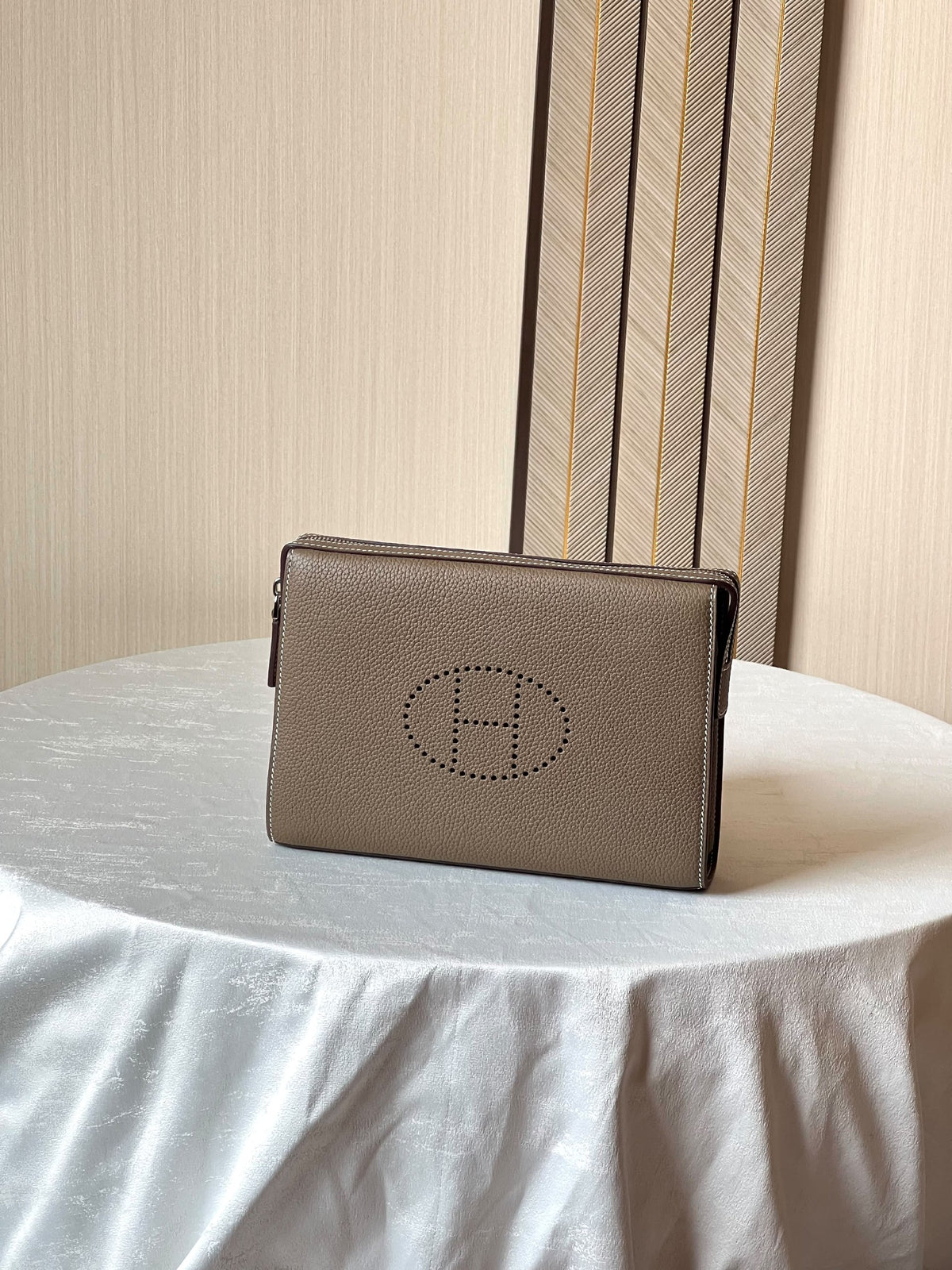 Hermès Clutch - Beige, Black, Brown