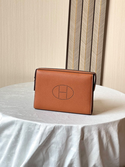 Hermès Clutch - Beige, Black, Brown