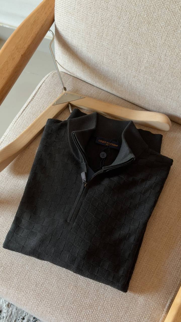Louis Vuitton Sweater - 
