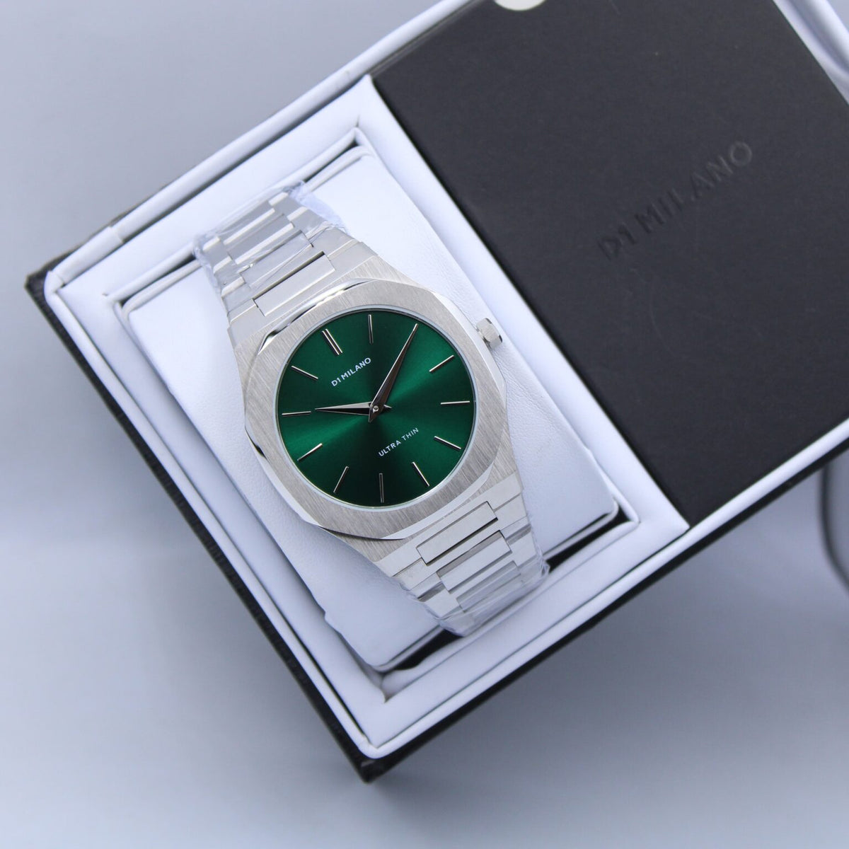 D1 Milano Watch Silver Emerald Dial - 