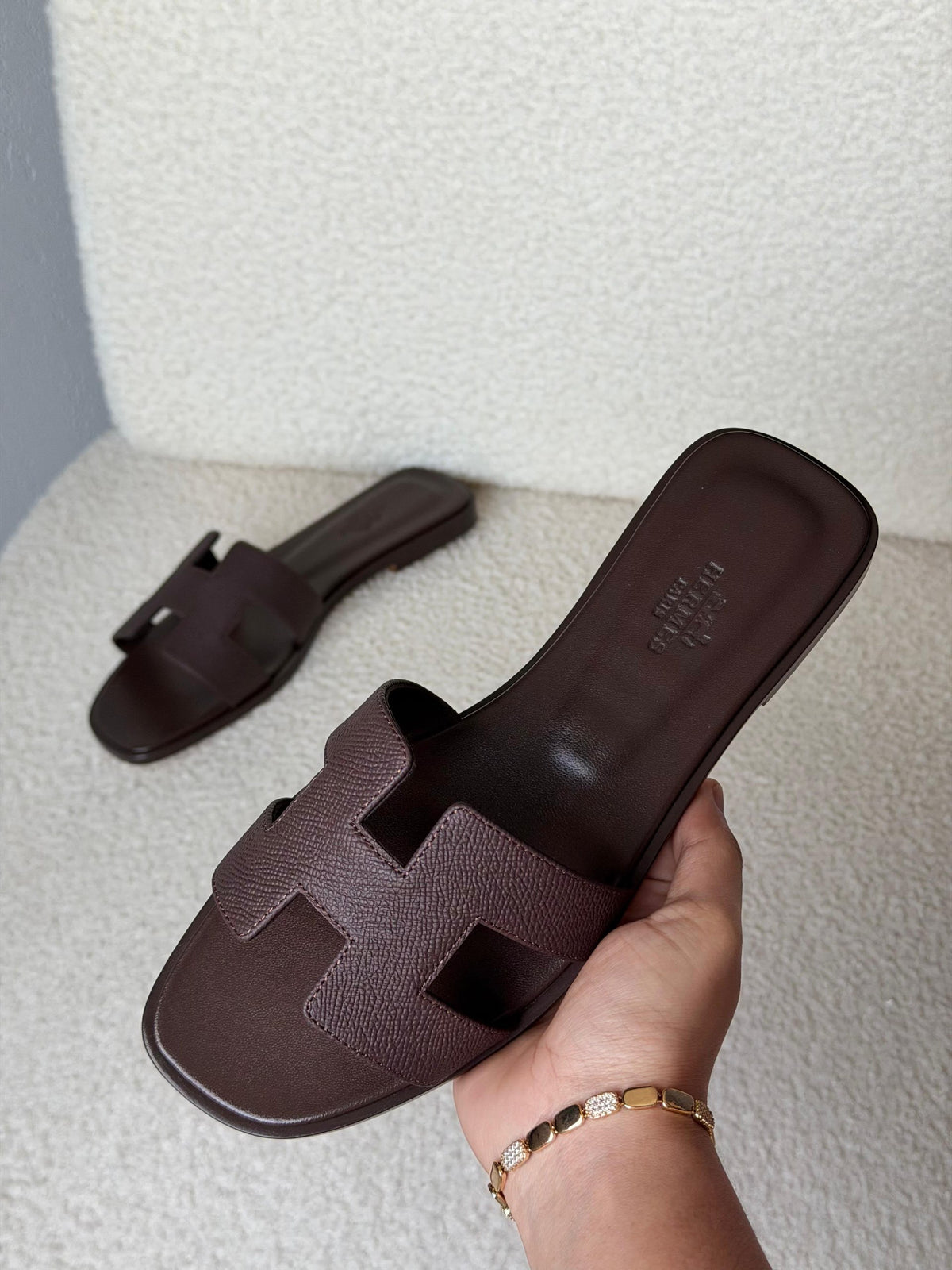 Hermès Slippers - Brown