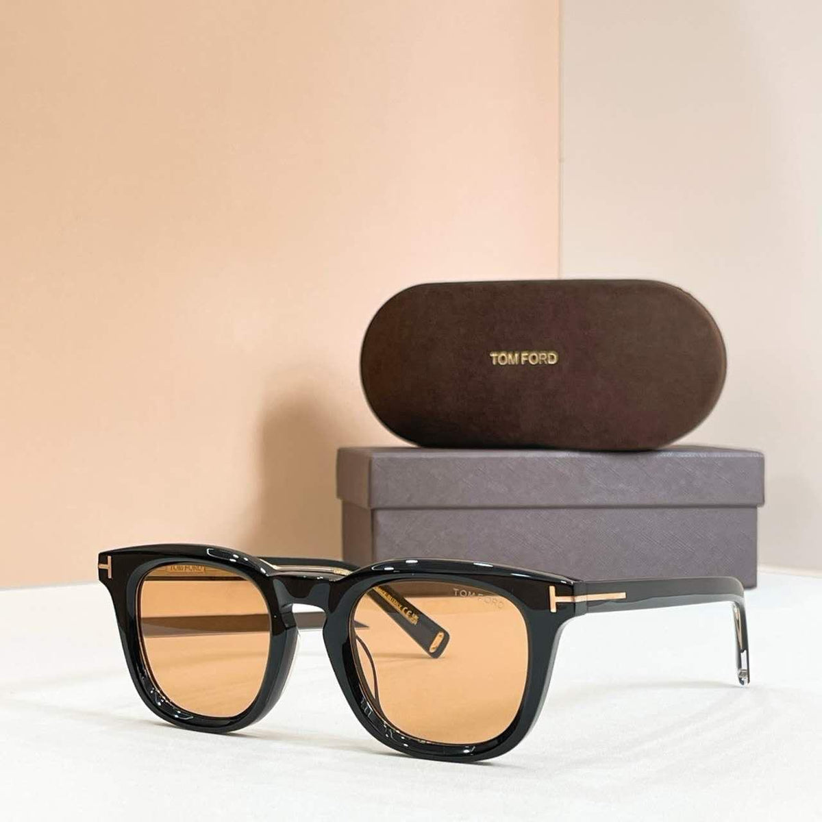 Tom Ford Sunglasses - Black & Brown