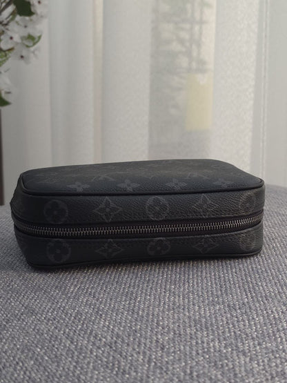 Louis Vuitton Rounded Clutch - Black Monogram