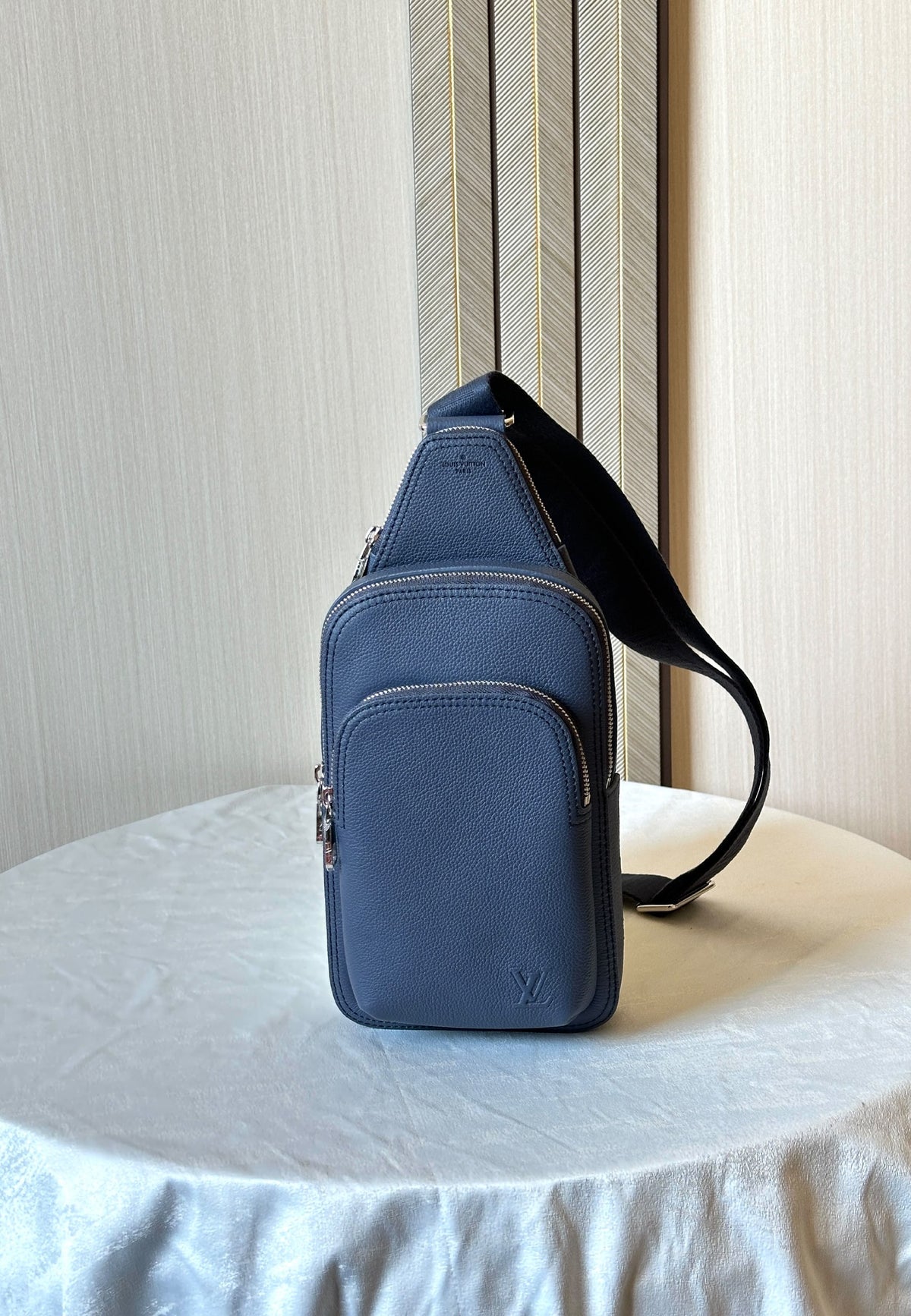 Louis Vuitton Crossbody Bag Pebbled Minimal - Blue Embossed