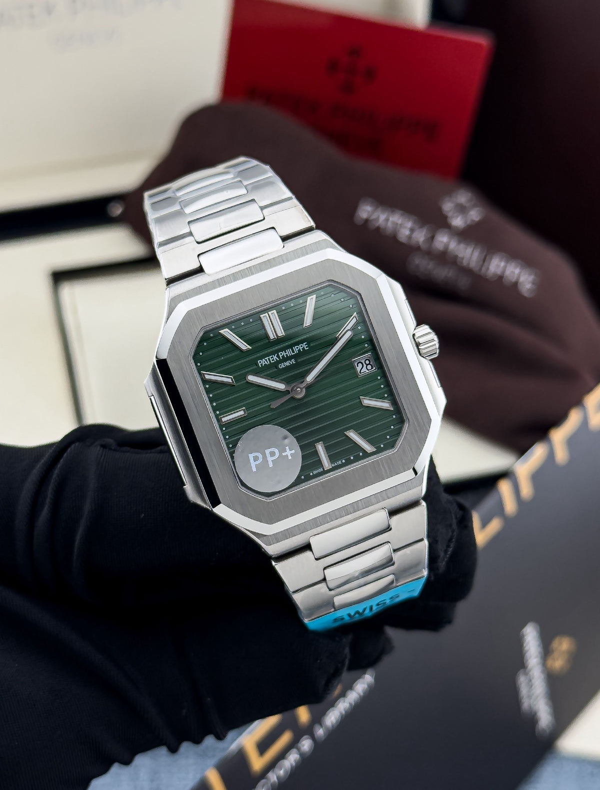 Patek Philippe Cubitus Logo-Dial Watch - 