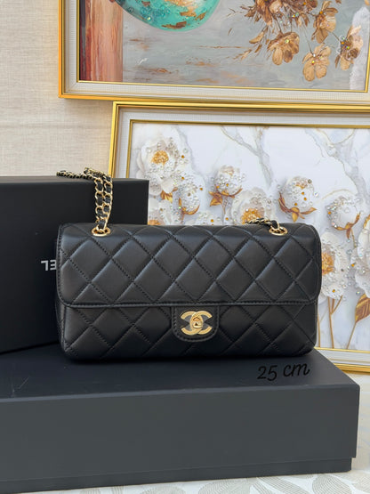 Chanel Shoulder Bag - Black