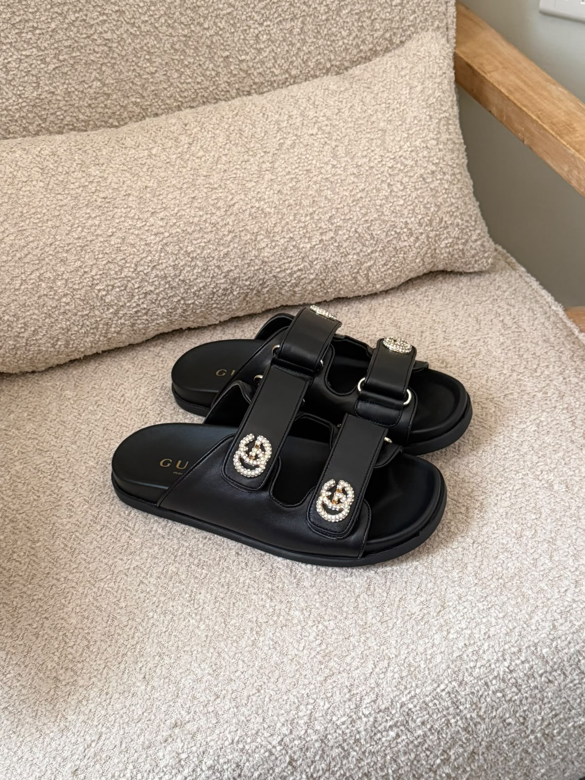 Gucci Center-Bridge Slippers - Black