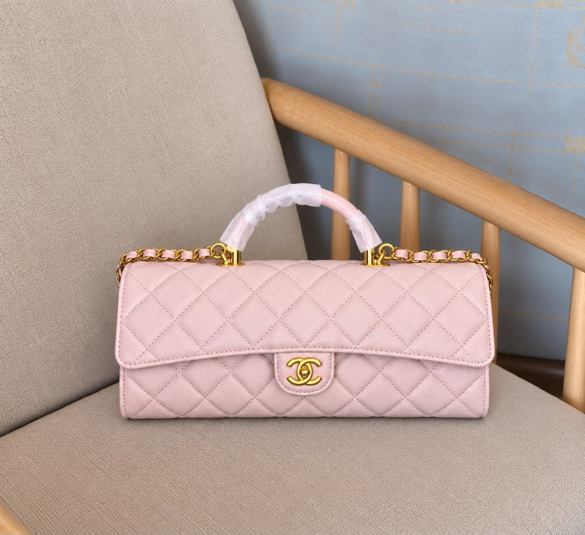 Chanel Quilted Top-Handle Shoulder Bag - Pink