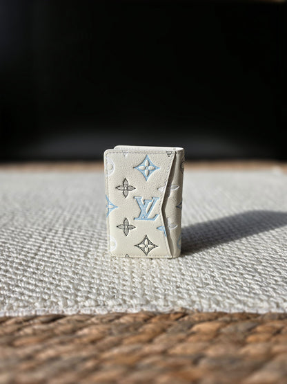 Louis Vuitton Card Holder - White Monogram