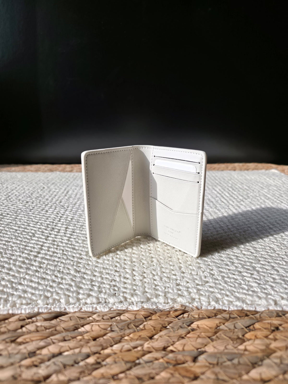 Louis Vuitton Card Holder - White Monogram