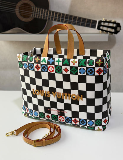 Louis Vuitton Tote Bag - Black