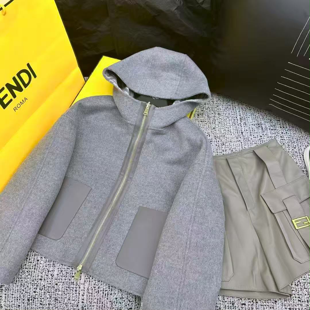 Fendi Contrast-Pocket Hooded Jacket - Grey