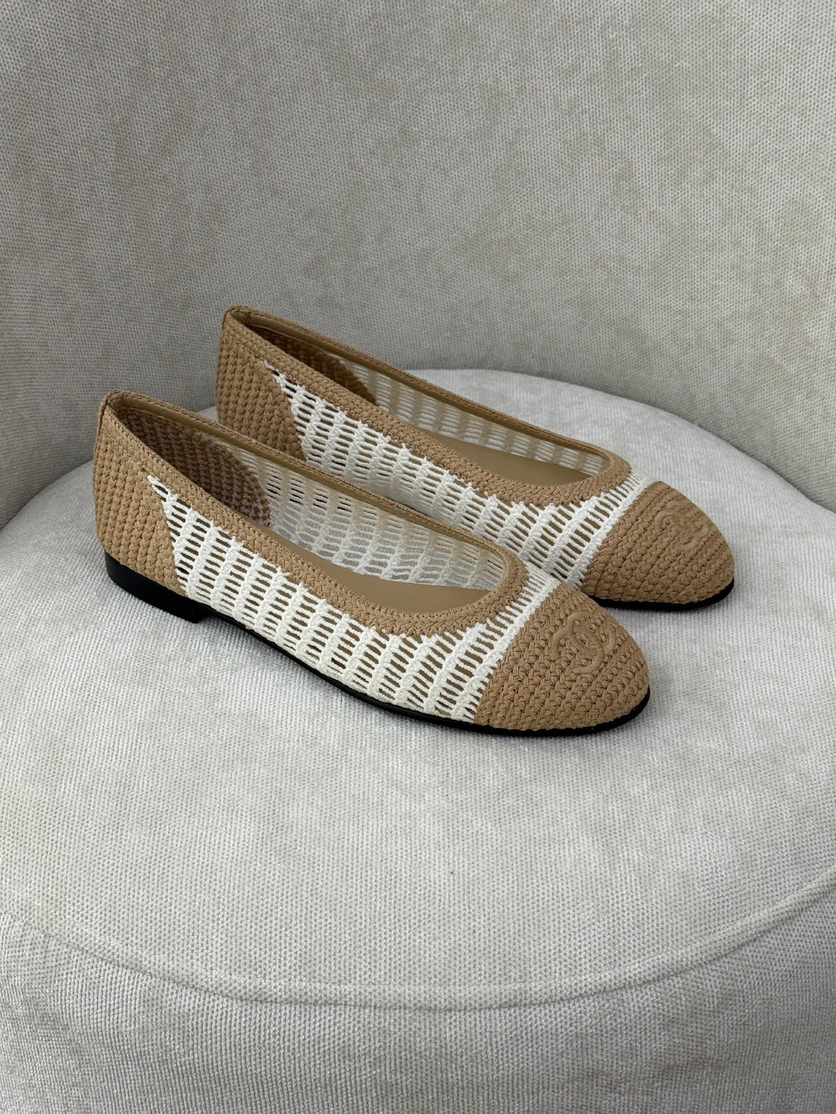 Chanel Ballerina - Beige & White