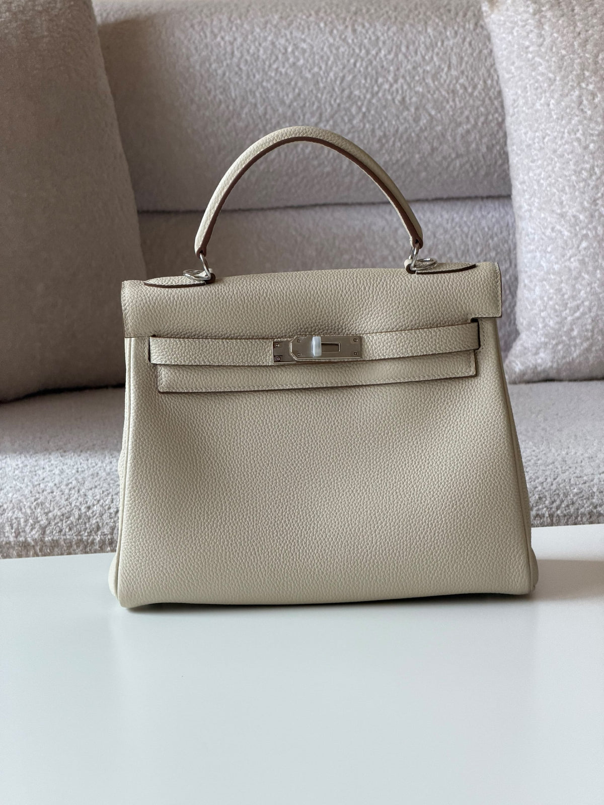 Hermès Kelly Handbag - White