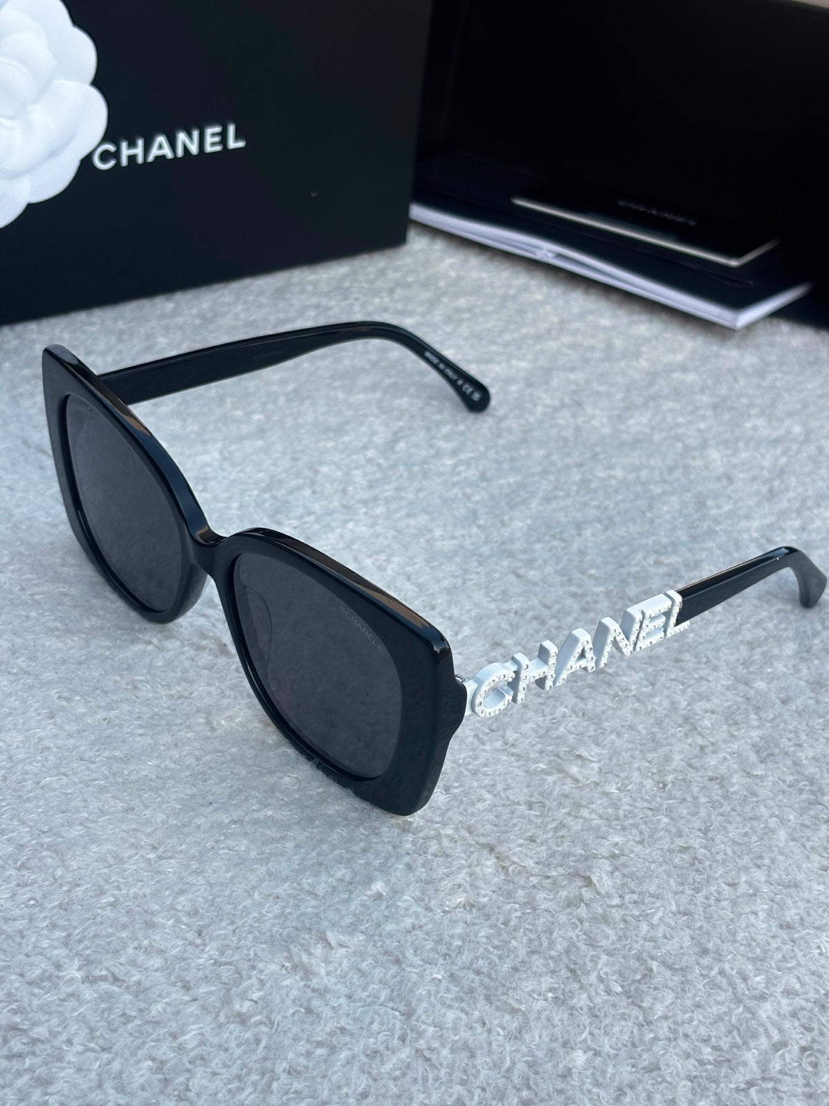 Chanel Square Logo-Arm Sunglasses - 