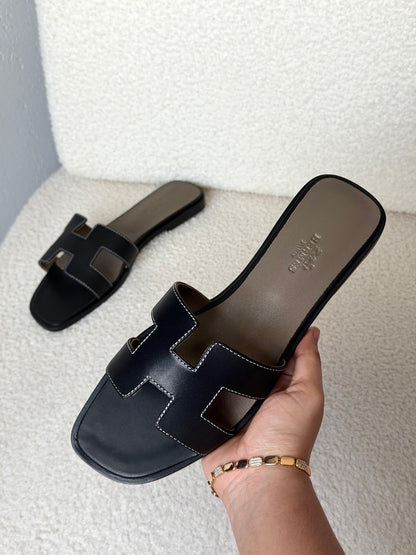 Hermès Slippers - Navy