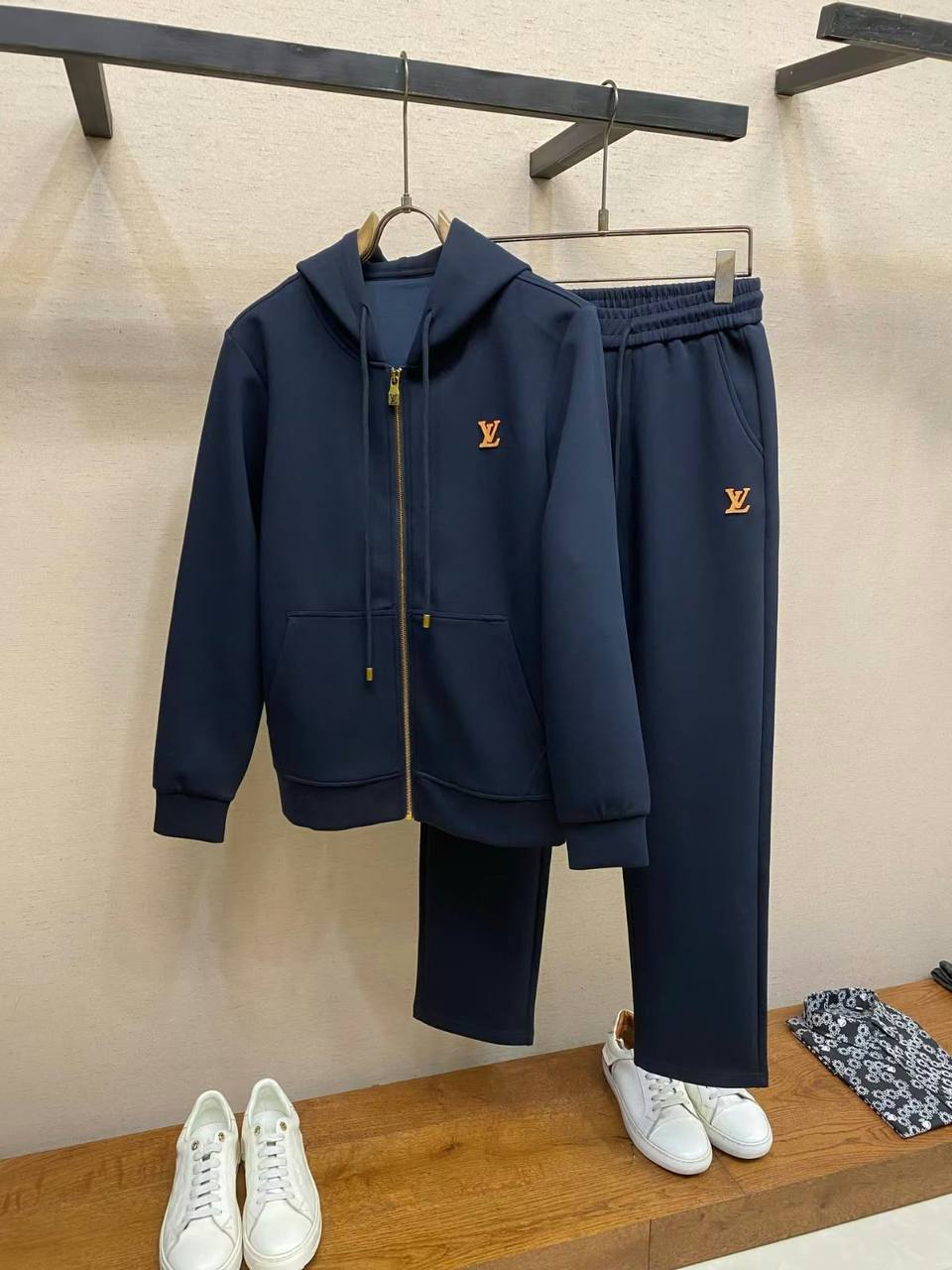 Louis Vuitton Tracksuit - 