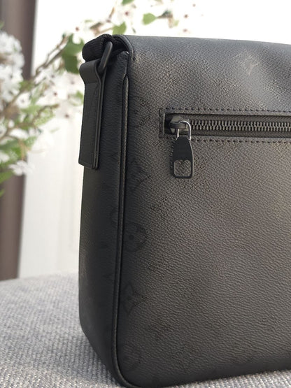 Louis Vuitton Flap Crossbody Bag - Black Monogram