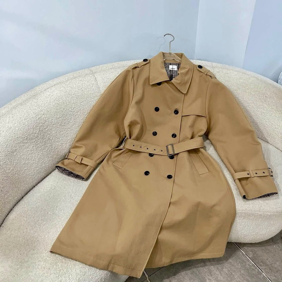 Burberry Double-Breasted Trench Coat - Beige