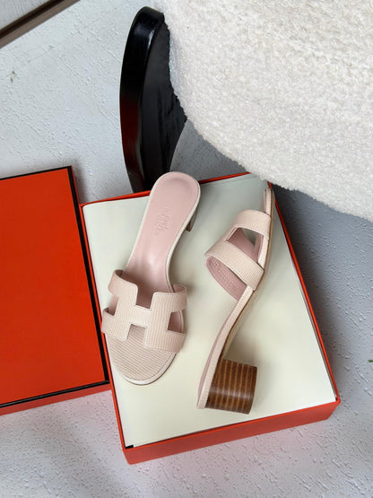 Hermès Heels - Beige