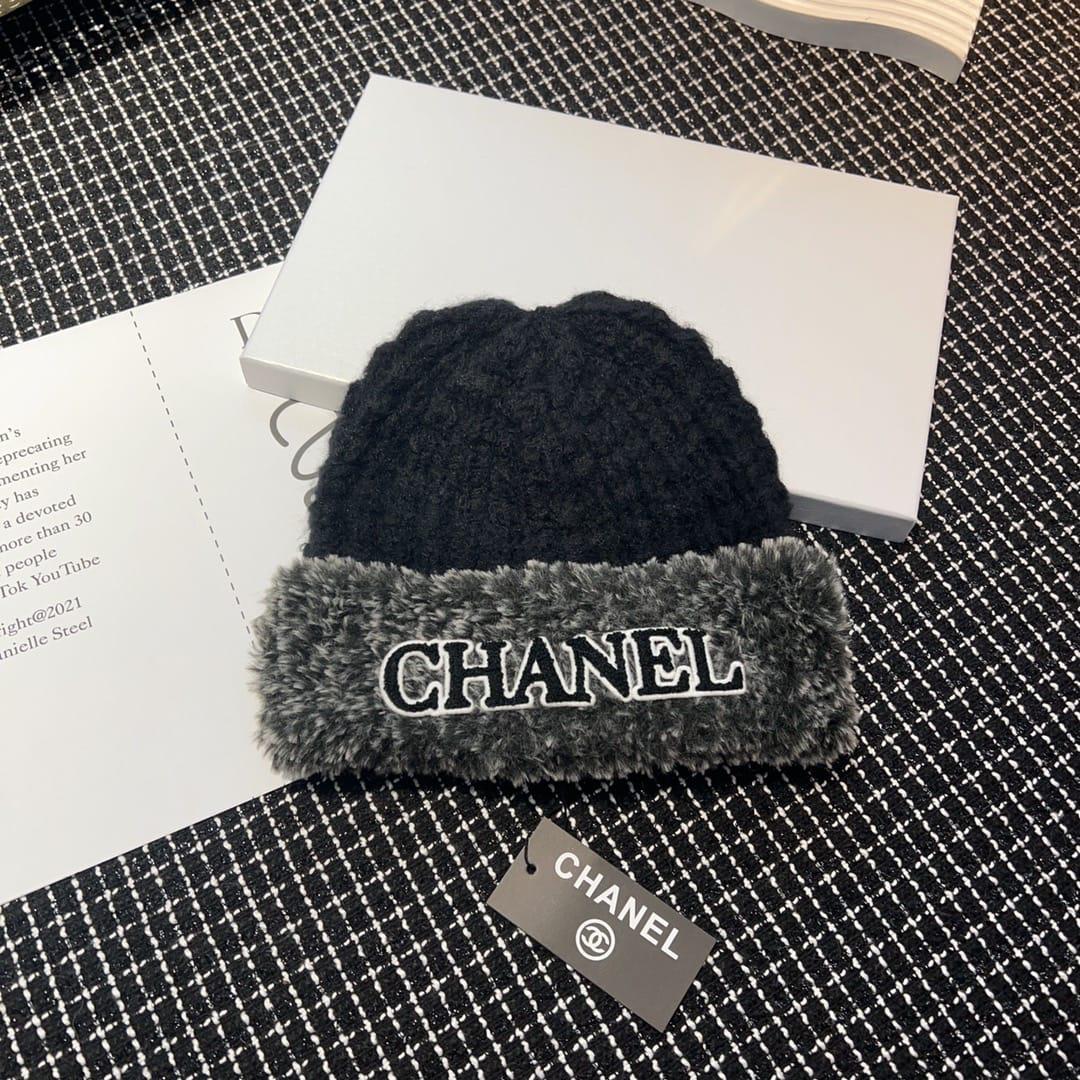 Chanel Beanie - Black
