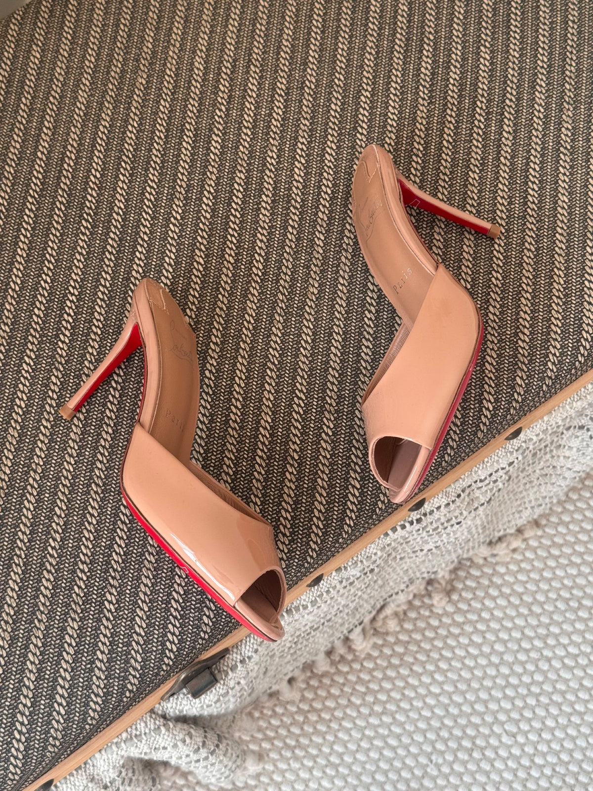 Christian Louboutin Wide-Band Heels - Beige