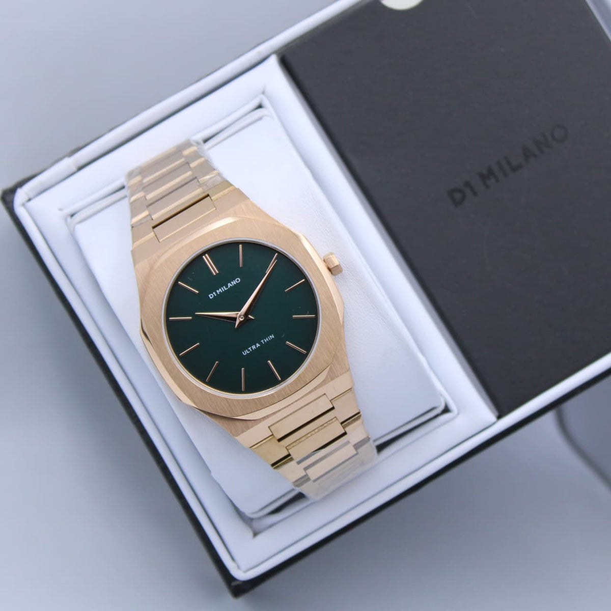 D1 Milano Watch Gold Case Green Dial - 